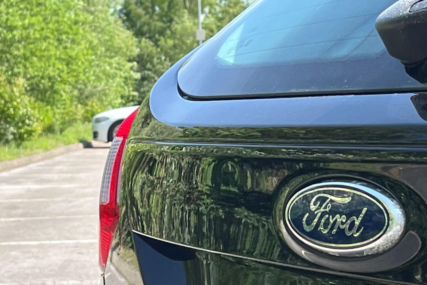 Ford FOCUS Photo 39