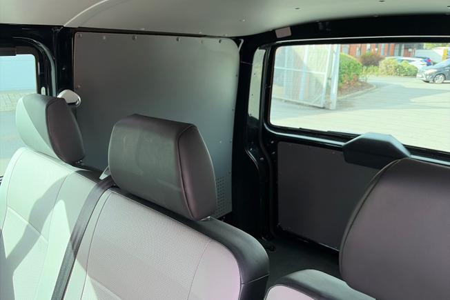 VOLKSWAGEN TRANSPORTER Photo 9