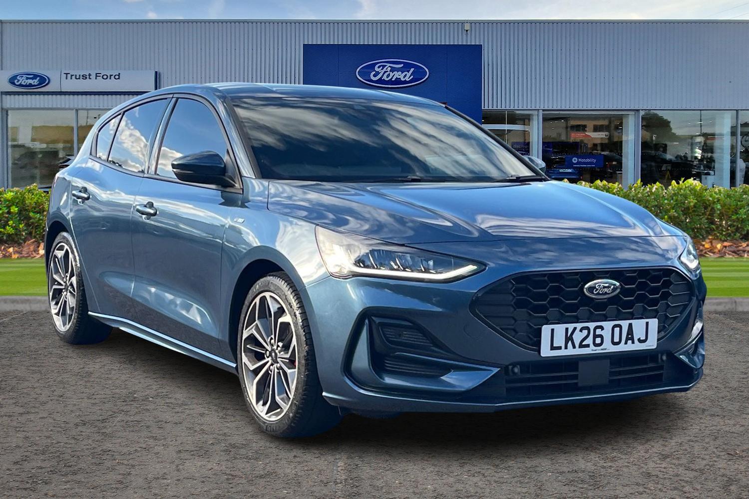 Ford Focus Photo 0