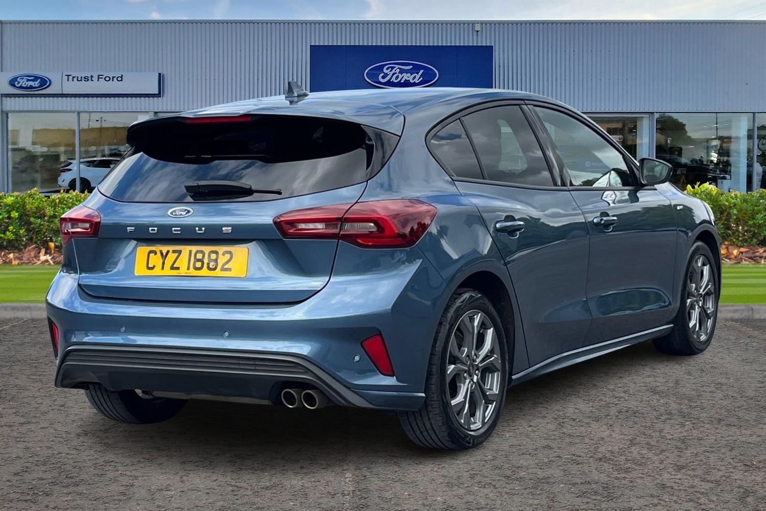 Ford Focus Photo 3