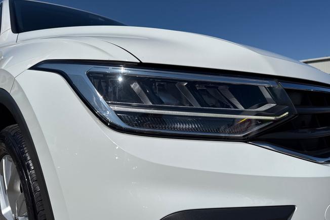 VOLKSWAGEN Tiguan Photo 19