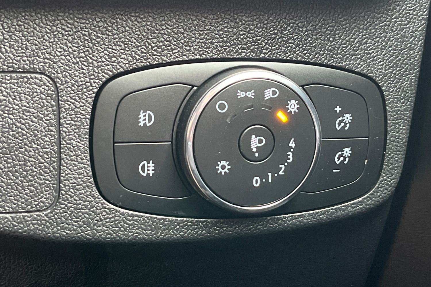 Ford Focus Photo 32