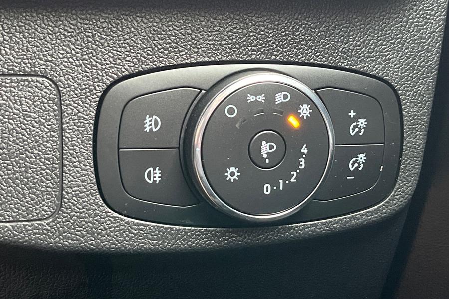 Ford Focus Photo autoimg-162f0e617e1a6d8240bb3fcfc5ea709d847b5342.jpg