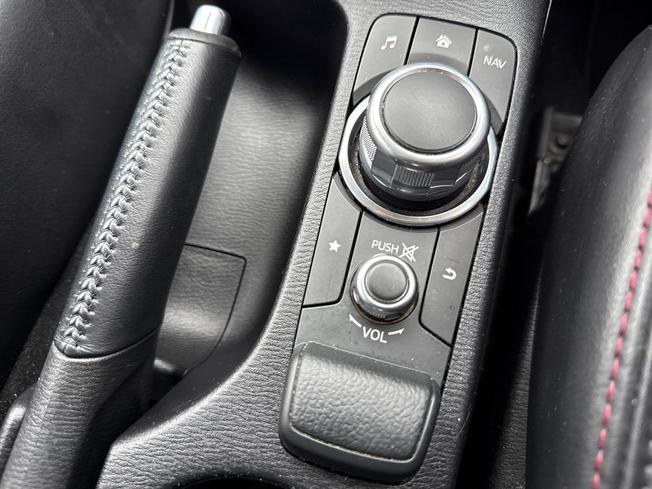 MAZDA CX-3 Photo 31