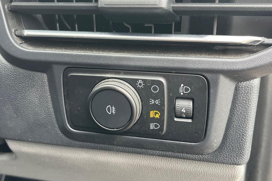 Ford TRANSIT CUSTOM Photo autoimg-163329aaf7de24cf6d4f376a15c2ffa87a30ac9e.jpg