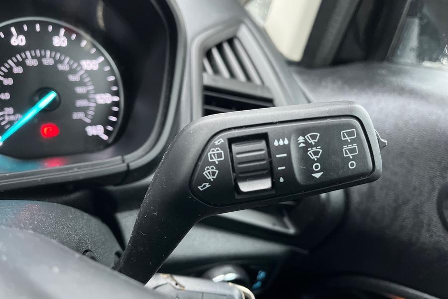 Ford ECOSPORT Photo autoimg-163a6d5cdb49b86eaa3ac9204247d1c08748bdb0.jpg