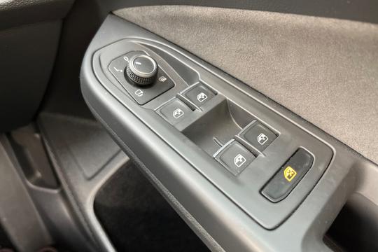 Volkswagen Golf Photo autoimg-163b6f2af70c0e0a66012721022c684ec621427b.jpg