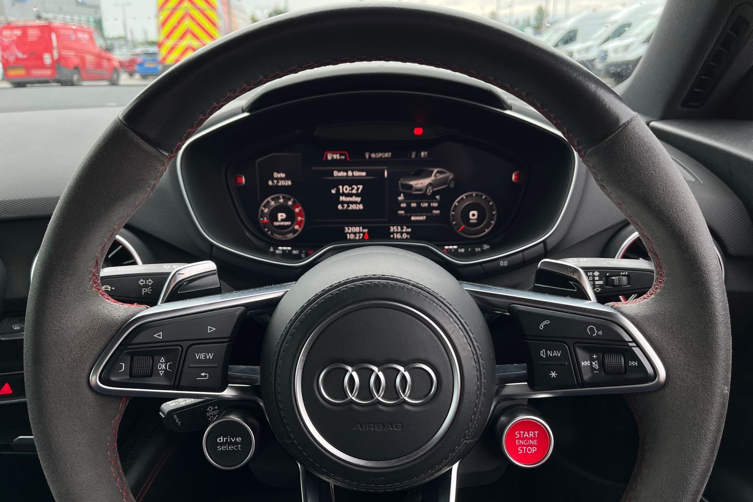 Audi TT Photo 11