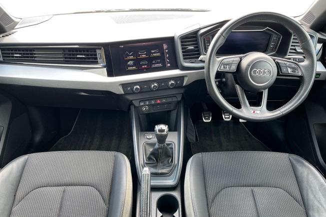 AUDI A1 Photo 10