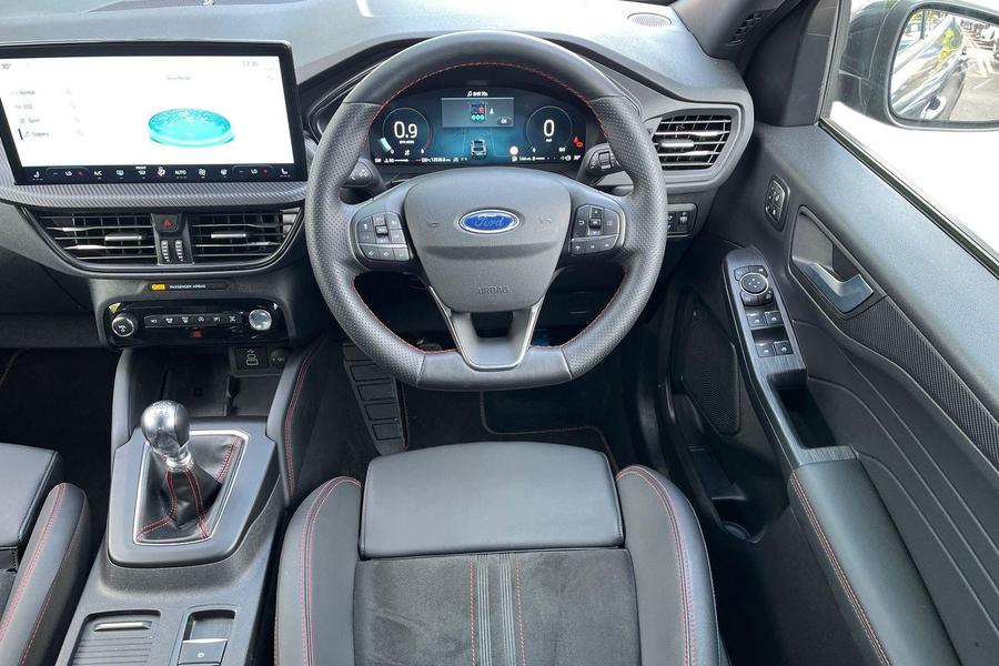 Ford KUGA Photo autoimg-163f2d5018b48a2b2c9787193905f5cc9ab928df.jpg