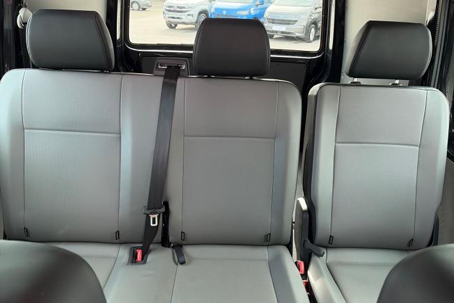 VOLKSWAGEN TRANSPORTER Photo 46