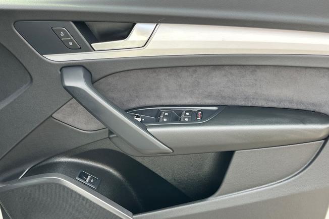 AUDI Q5 Photo 40