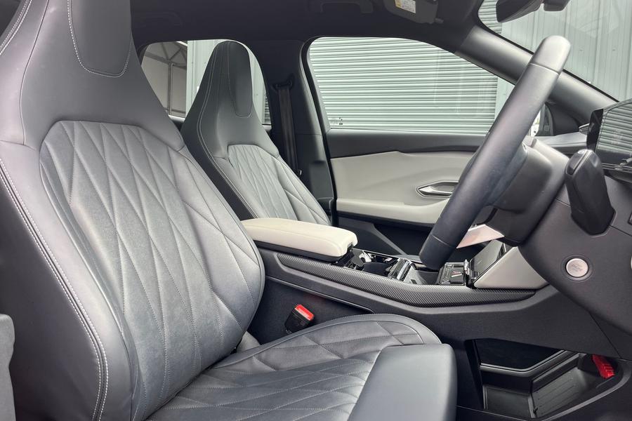 Ford Explorer Photo autoimg-164524ae4d0ac0c651e0f6ef231f76f8e5ca144e.jpg