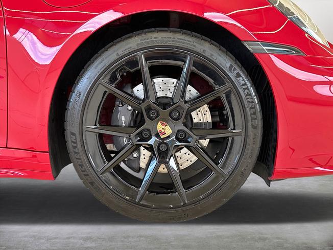 PORSCHE 911 Photo 9