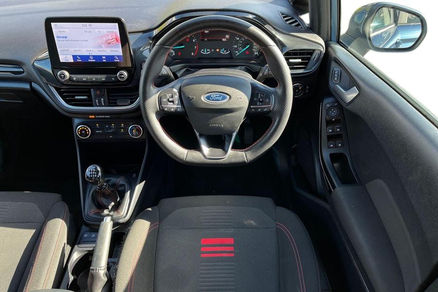Ford FIESTA Photo autoimg-164b4b69fe44bcd973316a909615b5b0ab3797b3.jpg