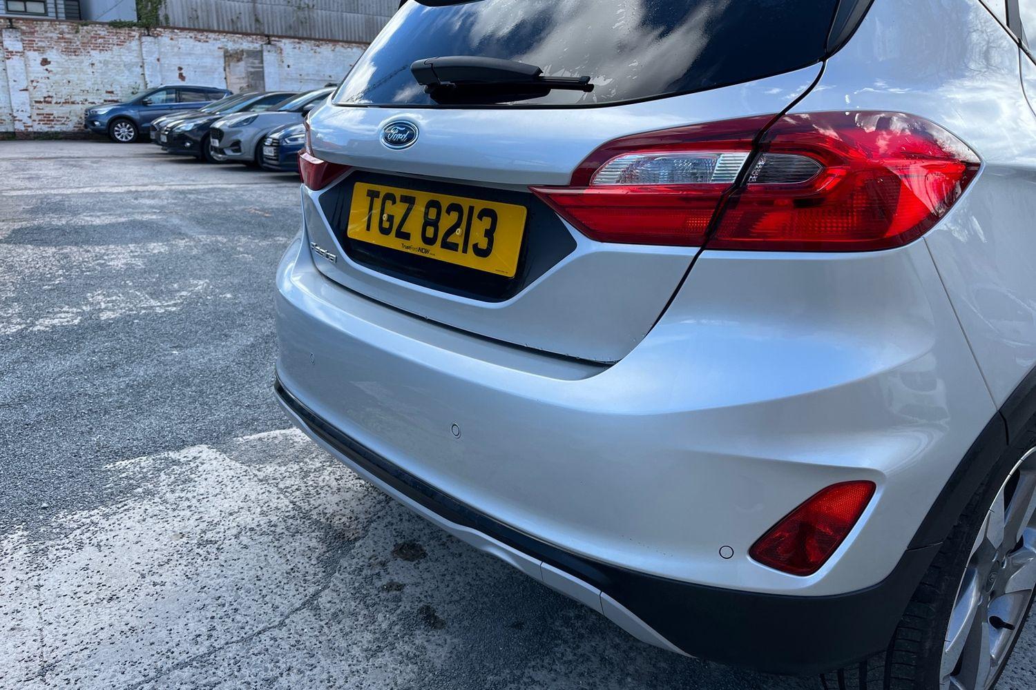 Ford FIESTA Photo 39