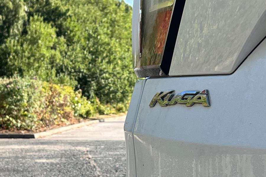 Ford Kuga Photo autoimg-164d804abd3ad7f004b11a2bc5b6f4056c8d88ad.jpg