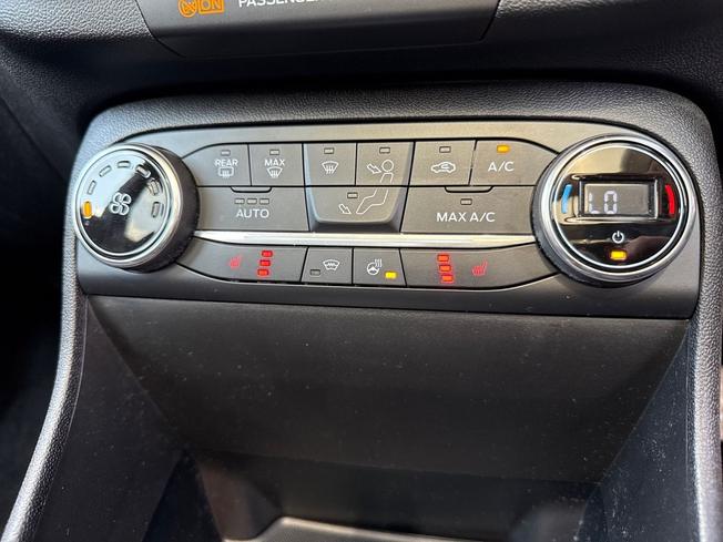 Ford Fiesta Photo 38