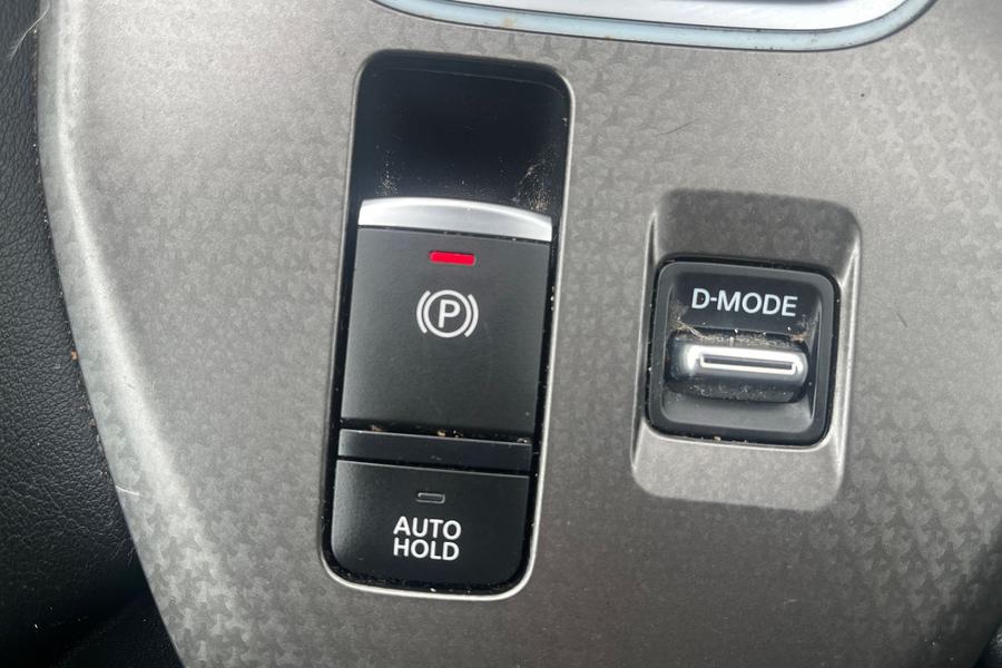 Nissan QASHQAI Photo autoimg-165168ca4ae0633a5cf5bba2c42b41ccd91ae68d.jpg