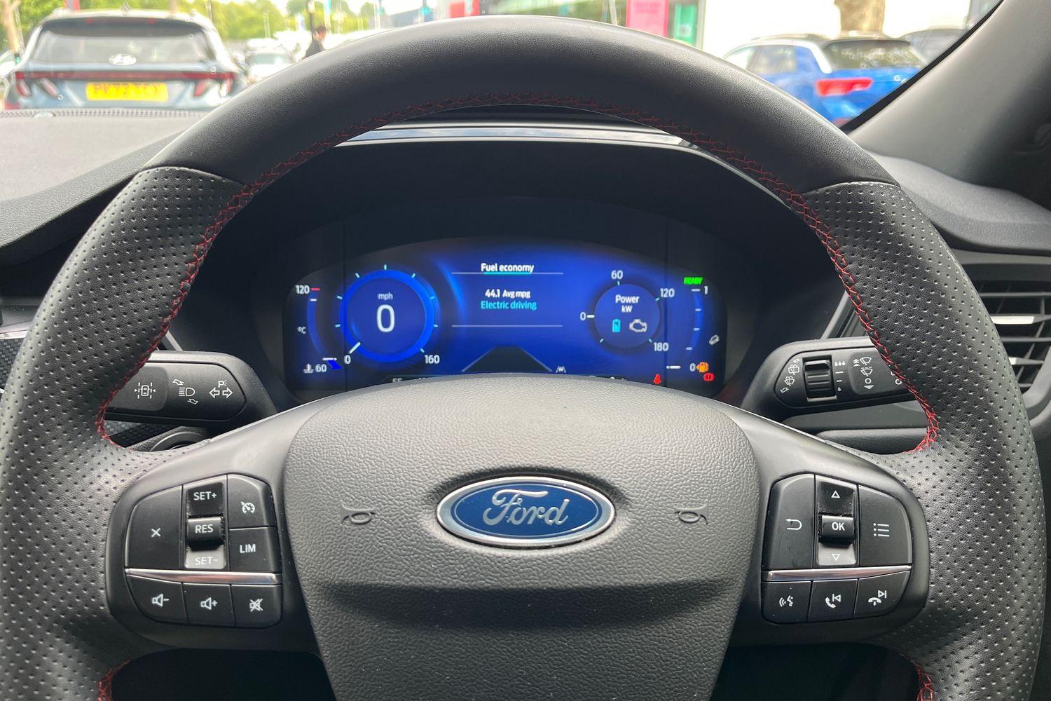 Ford KUGA Photo 22