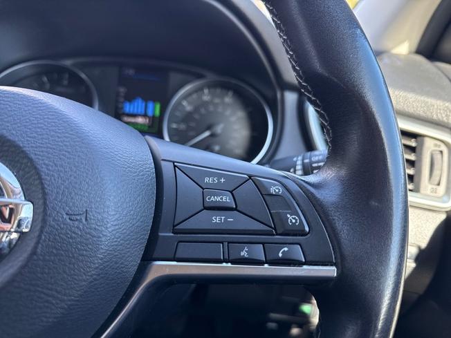NISSAN Qashqai Photo 17