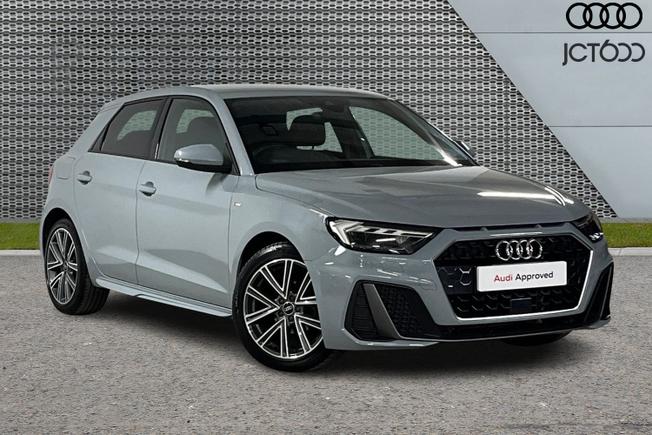 AUDI A1 Photo 1