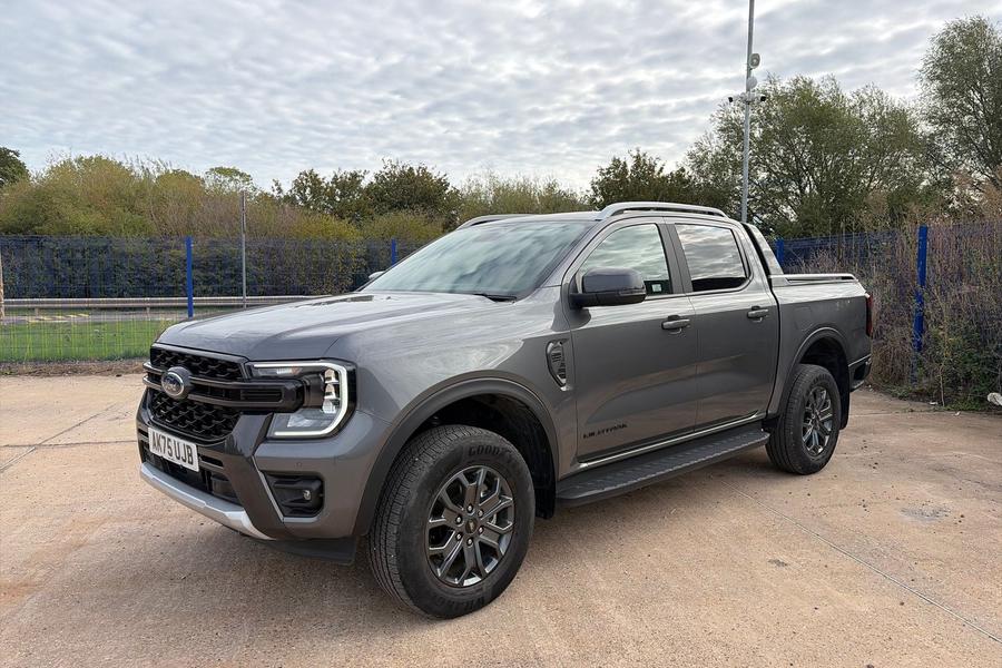 Ford RANGER Photo autoimg-166881d512cf8284a8f34200a3d969c30122094d.jpg