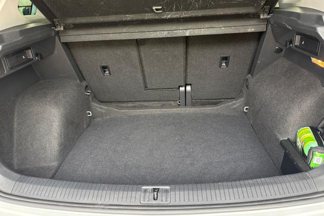VOLKSWAGEN Tiguan Photo 12