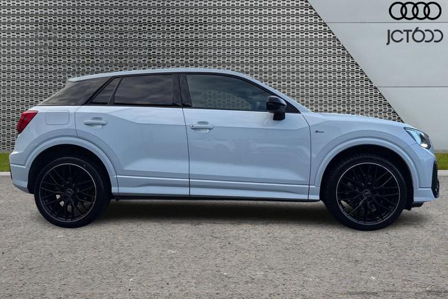 Audi Q2 Photo 4