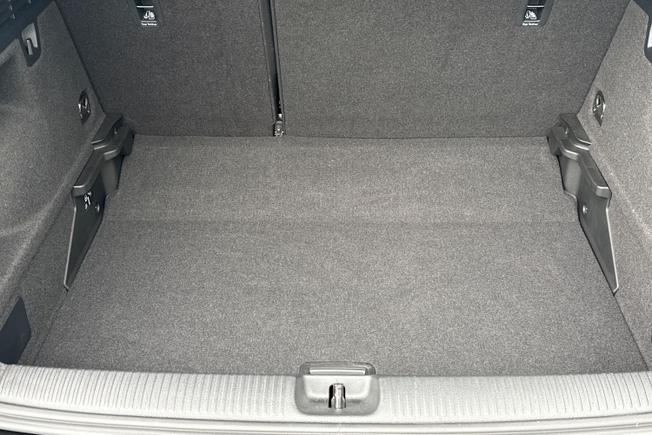 AUDI Q2 Photo 12