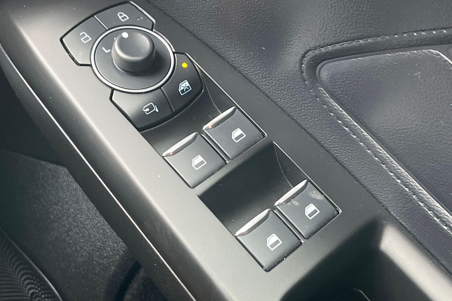Ford Focus Photo 15