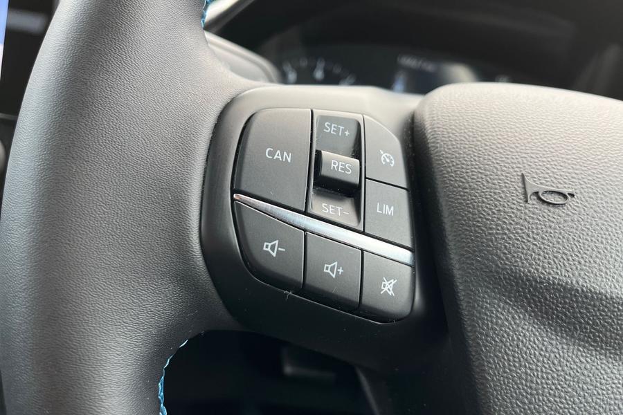 Ford Fiesta Photo autoimg-16741c5ffe63333bc84d233c74178822b98b274b.jpg
