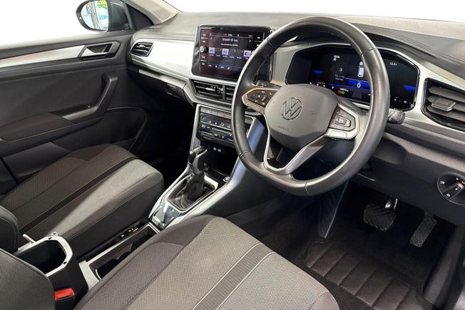 VOLKSWAGEN T-Roc Photo 6