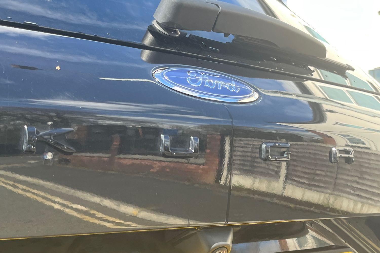 Ford KUGA Photo 24