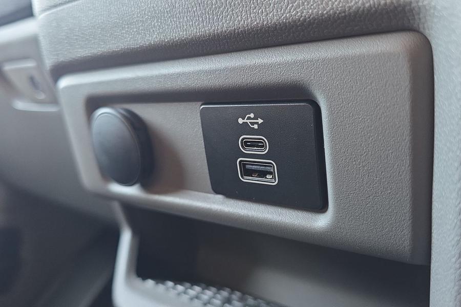 Ford TRANSIT CUSTOM Photo autoimg-1680ac4b25a3e3d6136169e89aeb7d1f000443d0.jpg
