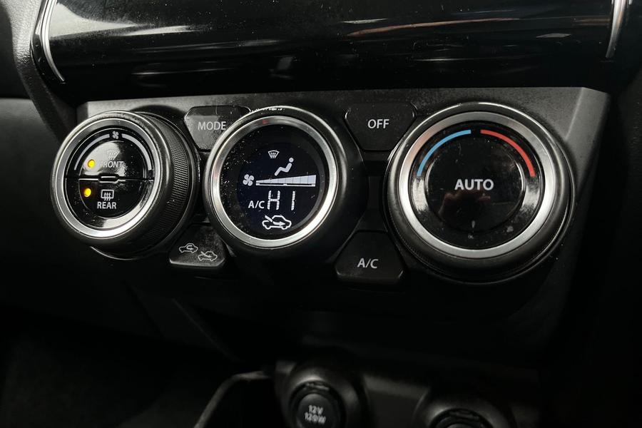 Suzuki SWIFT Photo autoimg-16883da83f02b47314ebc9e89e74da0a6f96908e.jpg