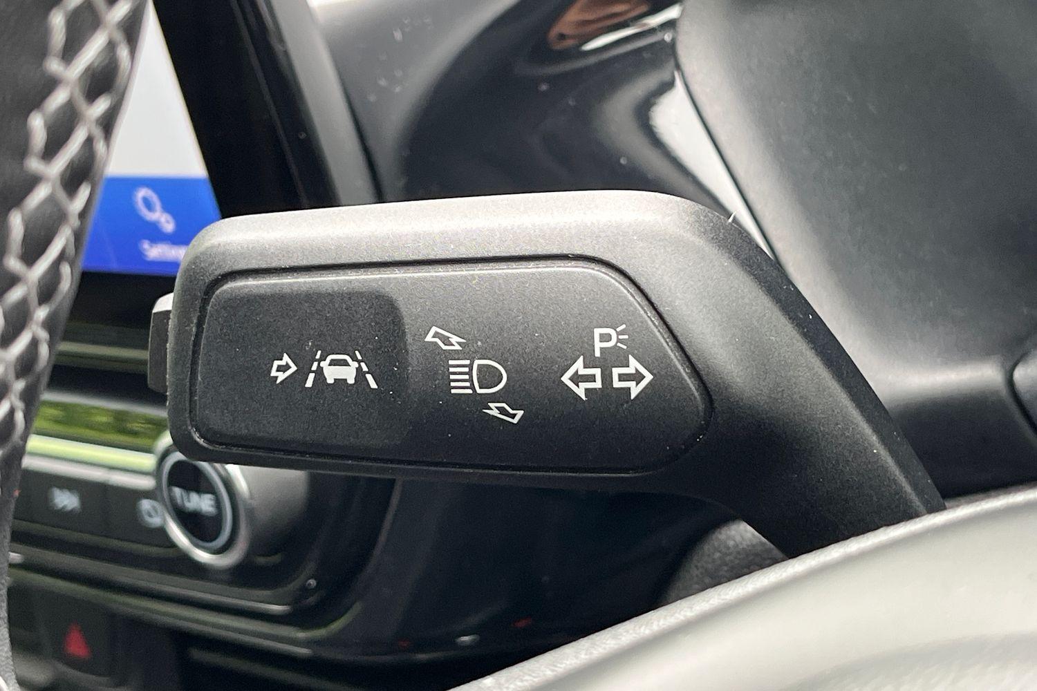 Ford Fiesta Photo 13