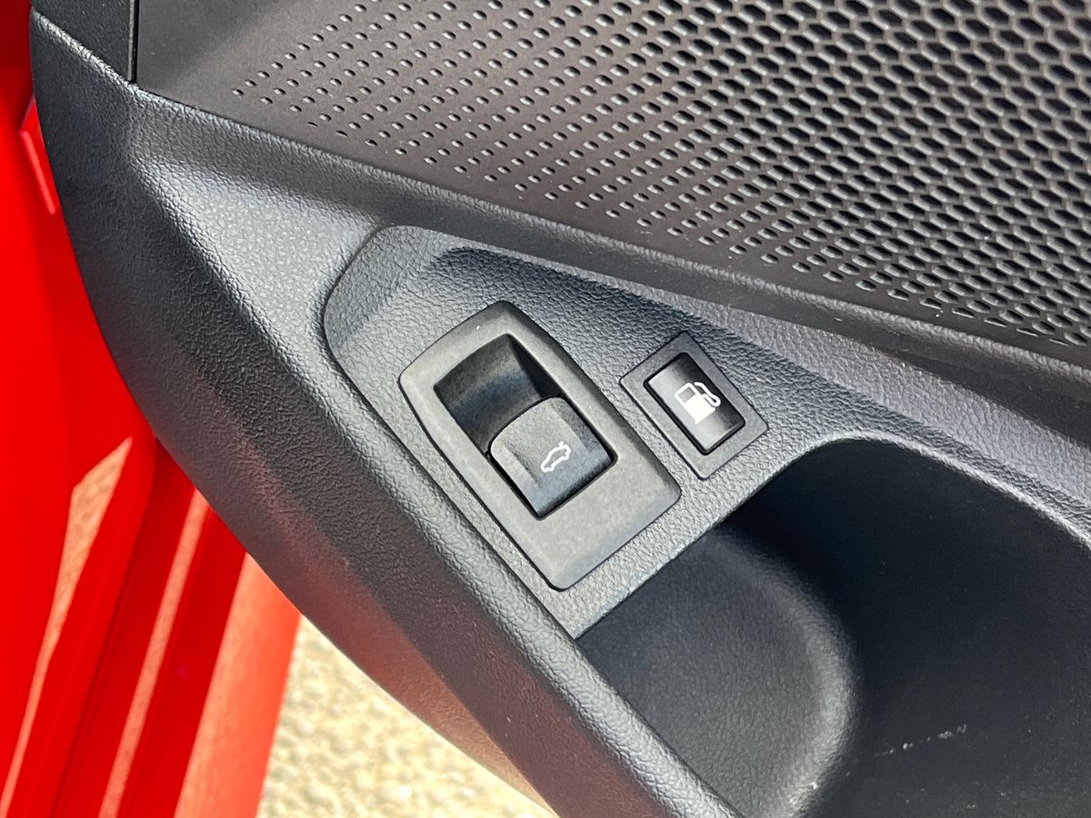 BMW 3 Series Photo 28