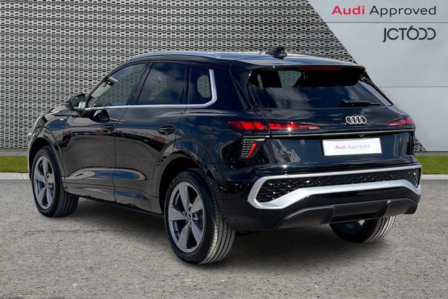AUDI Q3 Photo 3