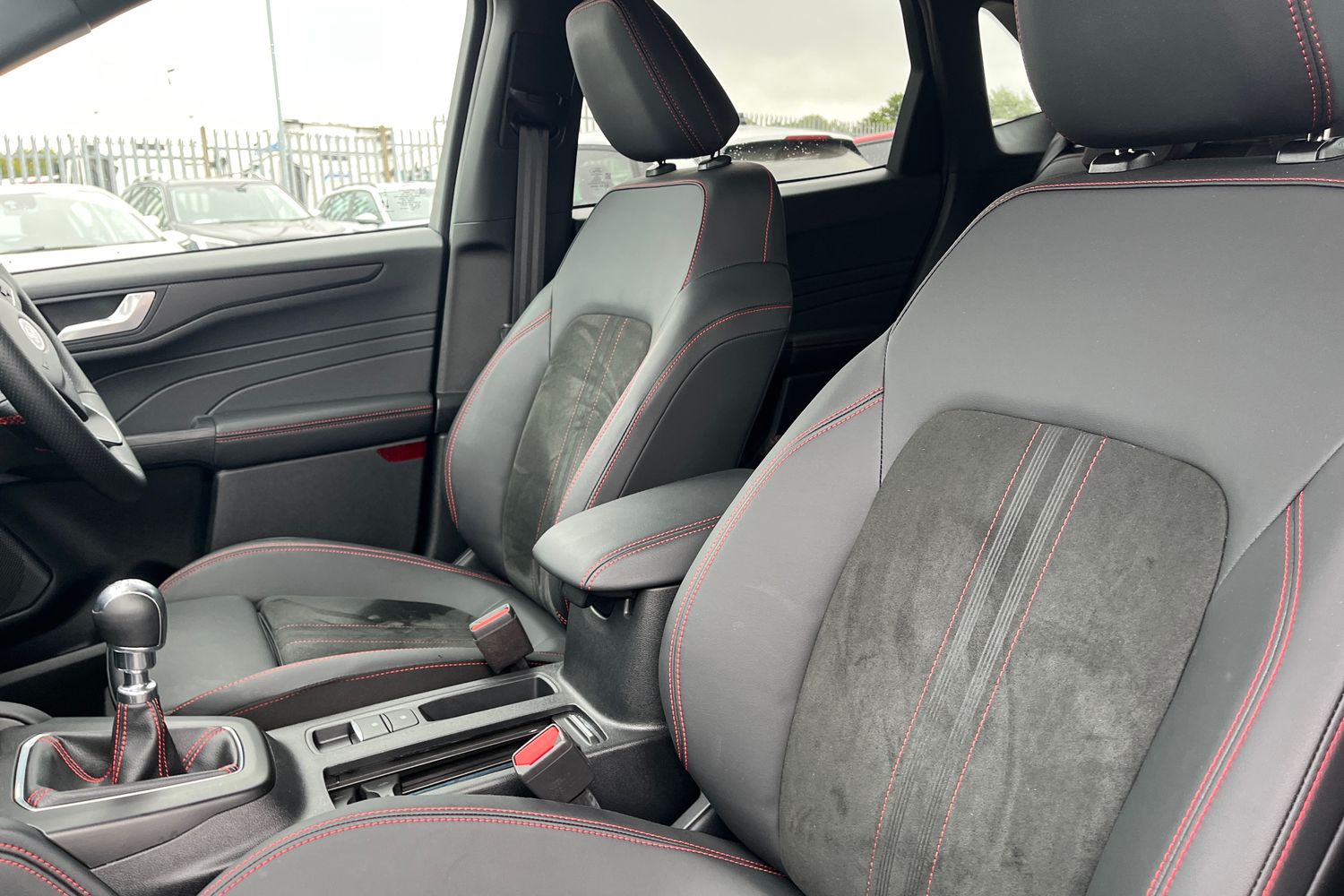 Ford KUGA Photo 18
