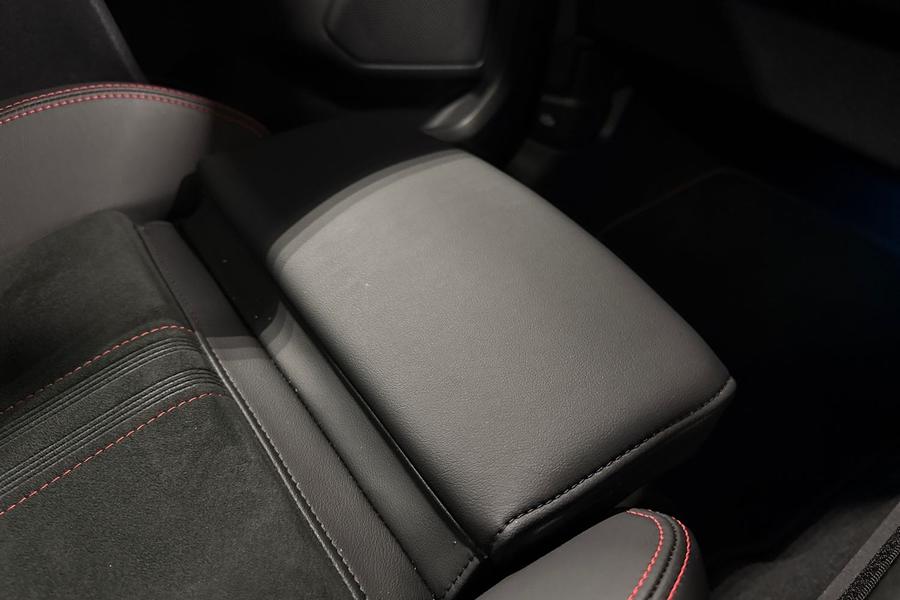 Ford Kuga Photo autoimg-16948e25fc9814c7232c74de9881c5c77b06464a.jpg