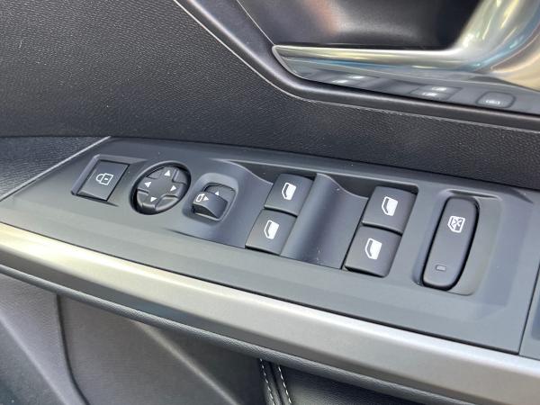 Peugeot 3008 Photo autoimg-16951d01522045760a864acb7bcb9405950a20e9.jpg