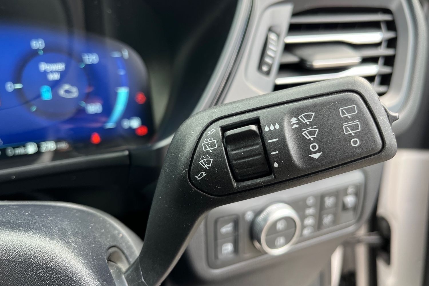 Ford Kuga Photo 14