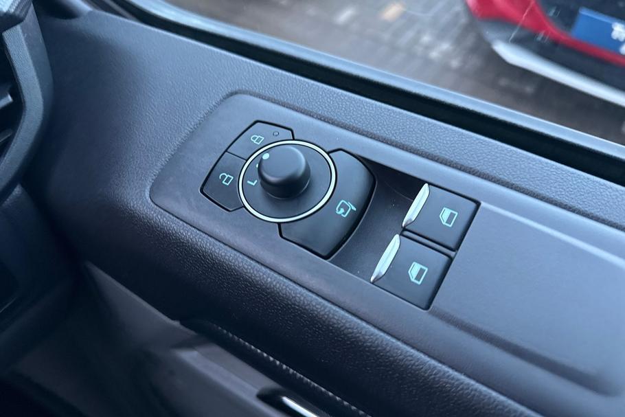 Used Ford TRANSIT CUSTOM 33