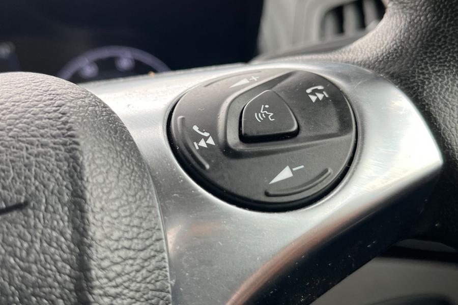 Ford GRAND TOURNEO CONNECT Photo autoimg-16994b629d5c337155a6c103aa4337a3bfdbfbe4.jpg