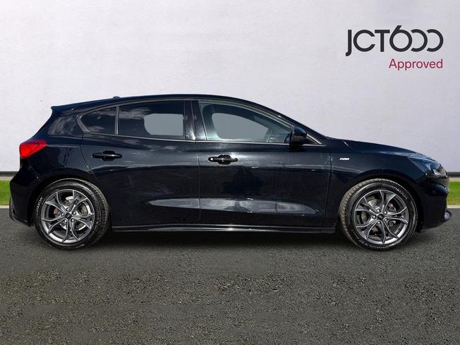 FORD FOCUS Photo 4