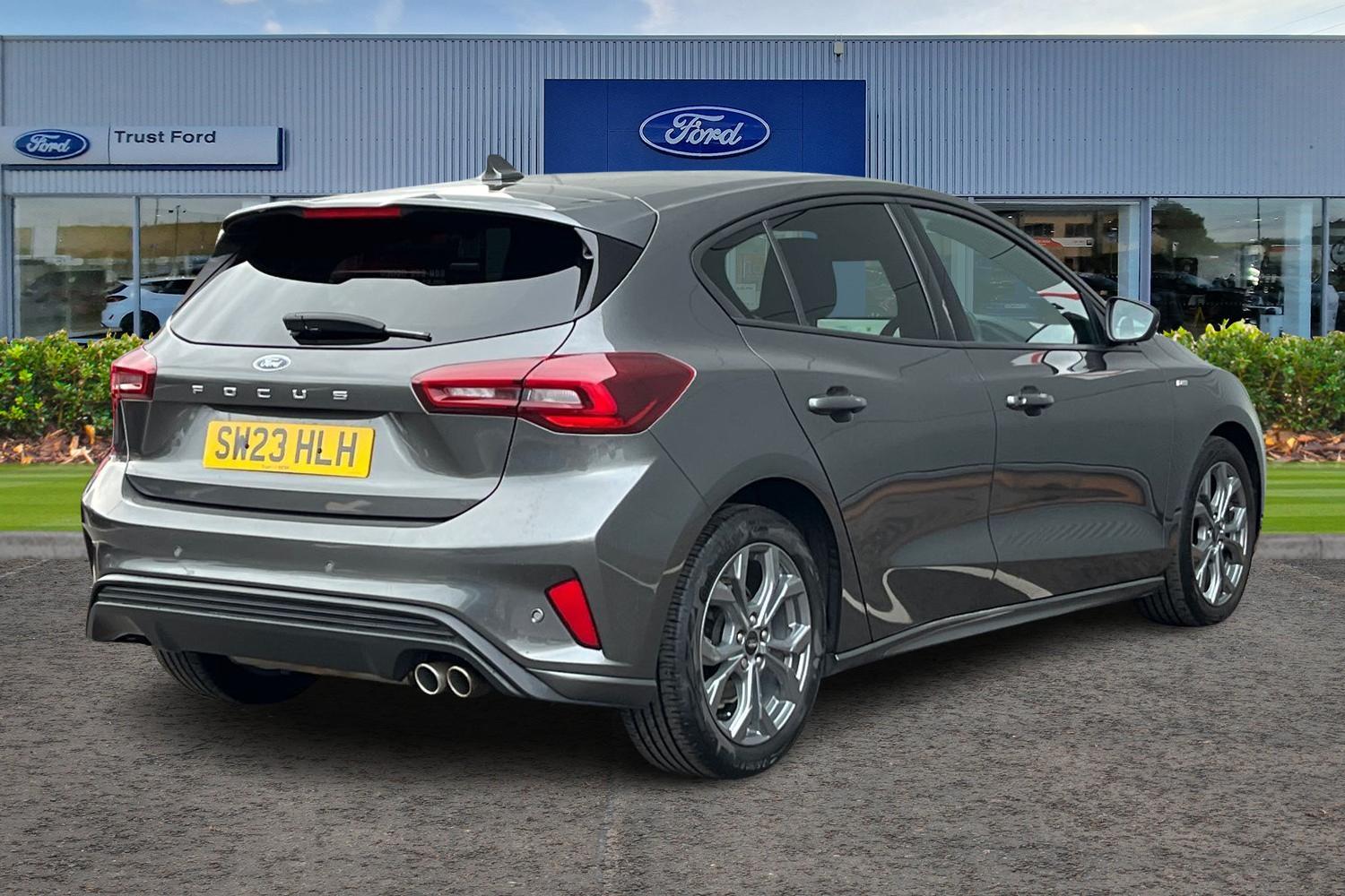 Ford FOCUS Photo 3