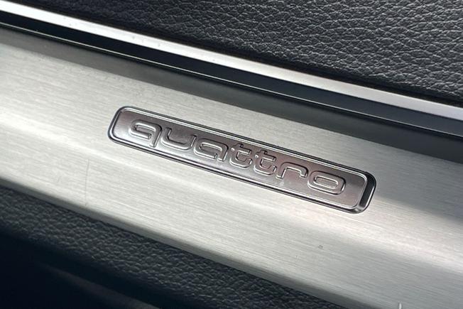 AUDI Q5 Photo 32