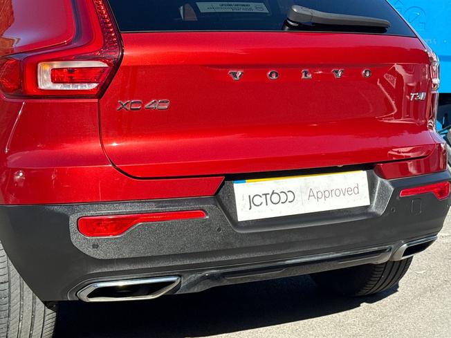 VOLVO Xc40 Photo 30
