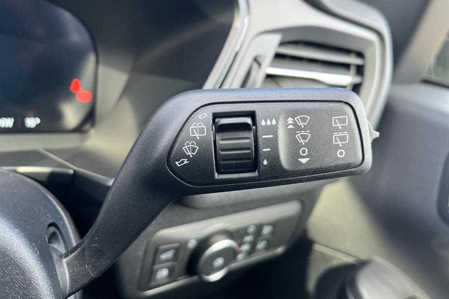 Ford Kuga Photo autoimg-16a7e8dd25955709a60b3bccd55747d37058f21c.jpg